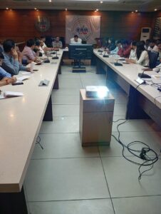 RTI awareness workshop in GDA सूचना का अधिकार अधिनियम पर जीडीए वीसी अतुल वत्स की पहल